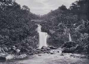 Schottland: Inversnaid Falls, Loch Lomond